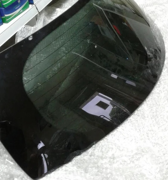 rear_glass_leaf_2